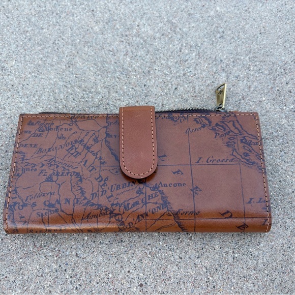 Patricia Nash Handbags - NWT Patricia Nash Brown Map Print Wallet